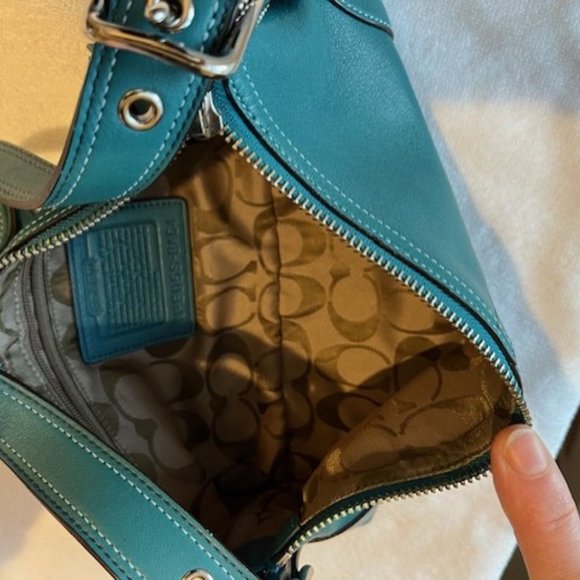 2 Leather Coach Bags Y2K NWOT Teal Turquoise Blue Baguette handbag w/ Wristlet - Picture 3 of 9
